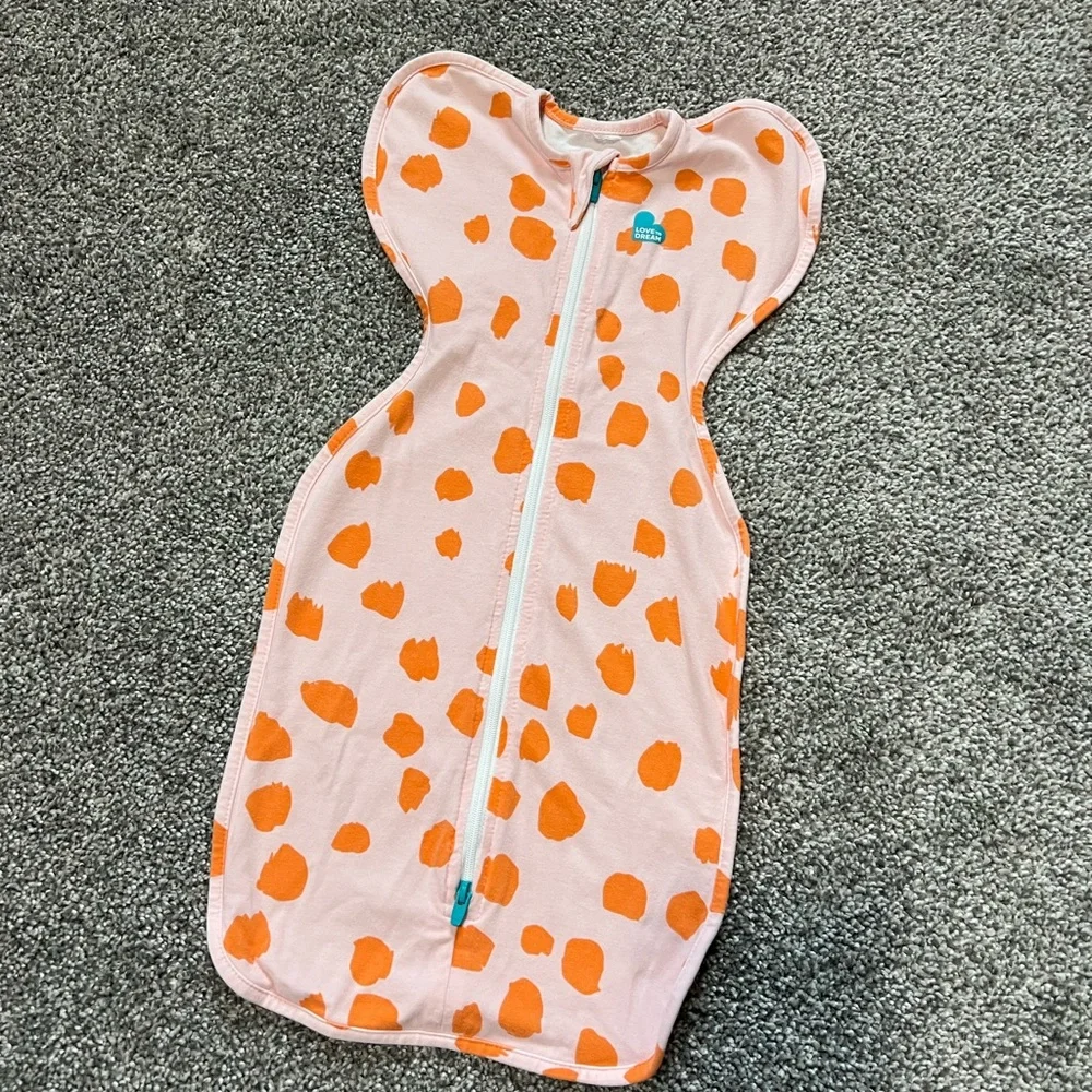 Love to Dream Swaddle Collection - Pink, Green, White - Picture 10 of 11